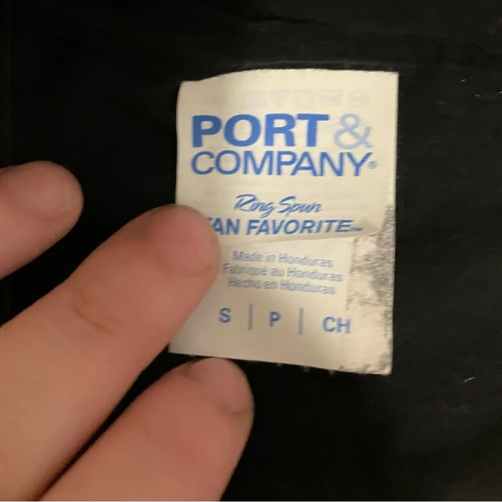 Women’s Port&Company Tee Never Worn !Accepting Offers!Bundle Deals Available - Picture 4 of 4